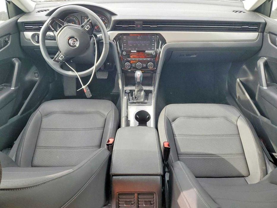 2022 VOLKSWAGEN Passat