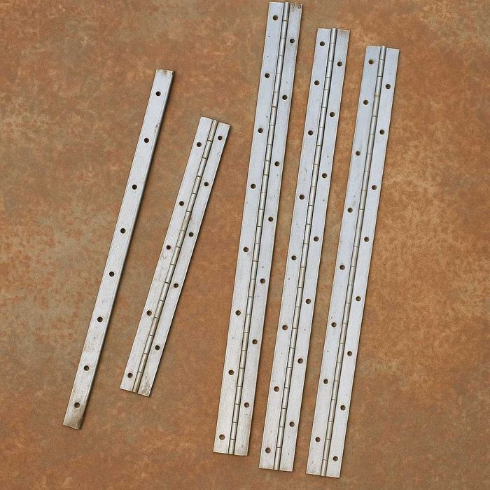 Рояльні петлі для меблів (довгі, металеві) – набір різних розмірів