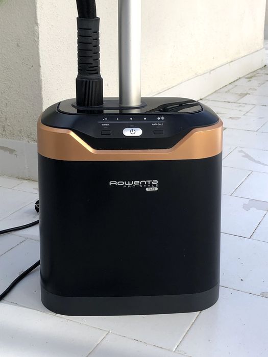 Engomador Vertical Rowenta Pro Style Care