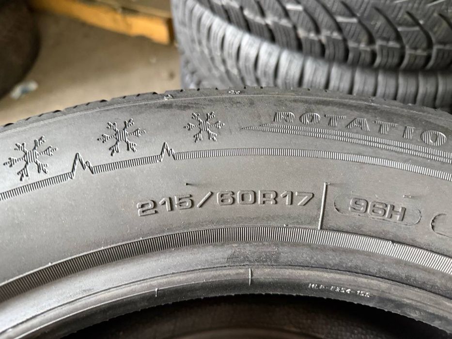 215/60R17 Dunlop 25p