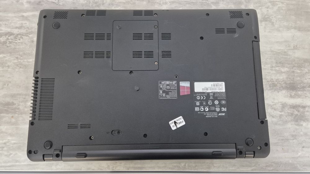 Ноутбук Acer v5-551g