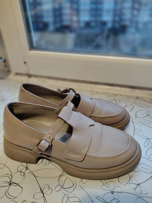 Продам туфлі для дівчинки