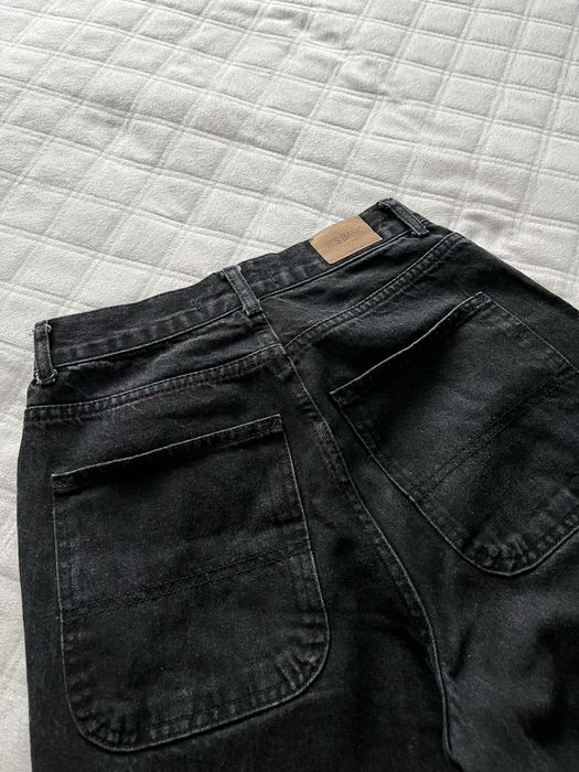 Чорні жіночі джинси