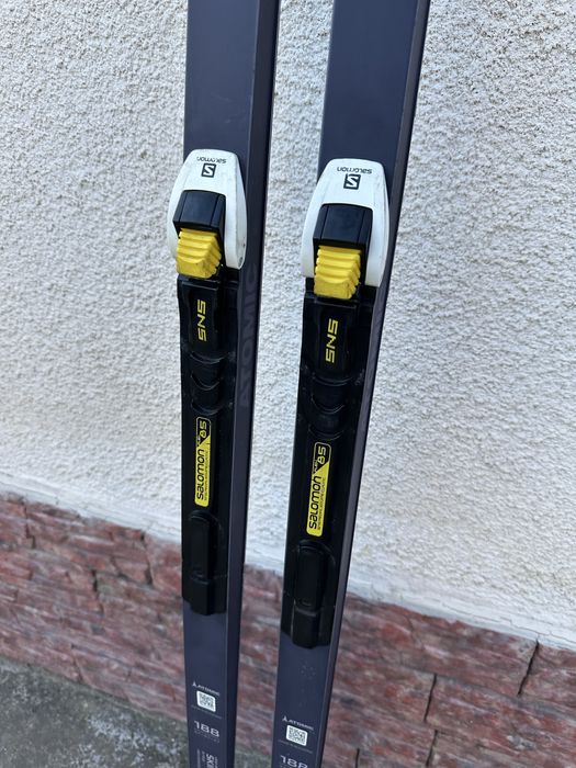 Продам лижі Atomic