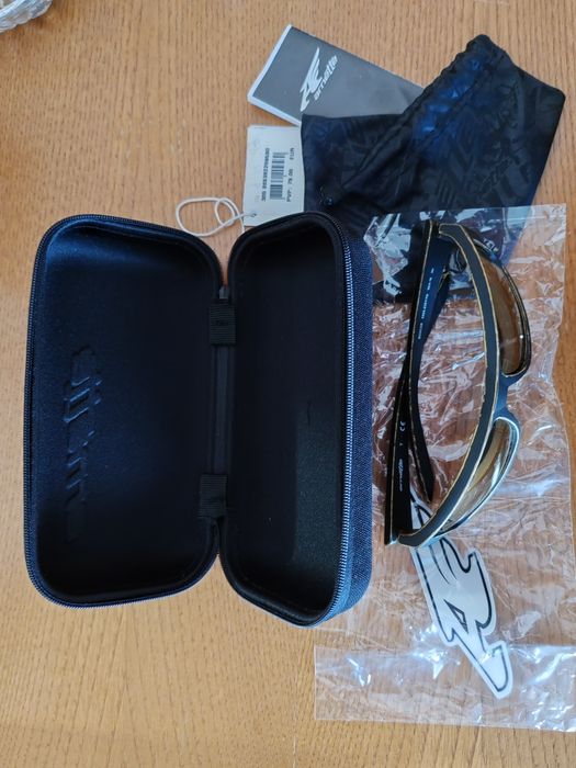 Óculos de sol Arnette "Novos"