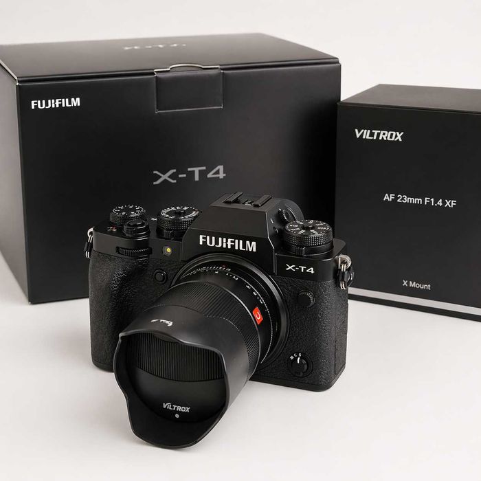 Fujifilm X-T4 + objetiva Viltrox AF 23mm F1.4 — estado irrepreensível