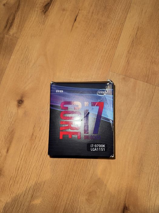 Intel core i7-9700k + gigabyte z390 gaming sli