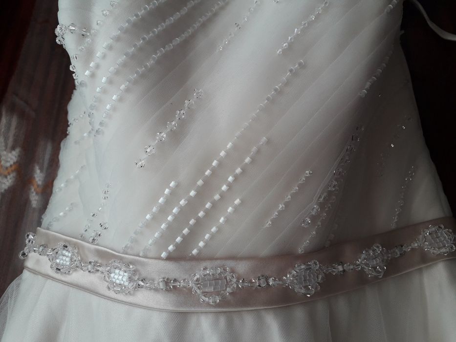 Свадебное платье 1500