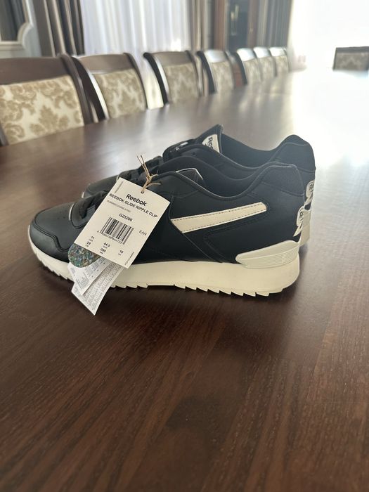 Reebok classic шкіряні чоловічі рібок класік 44,5 розмір