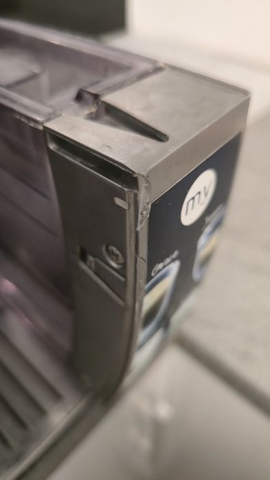 Ekspres Ciśnieniowy Delonghi Dinamica
