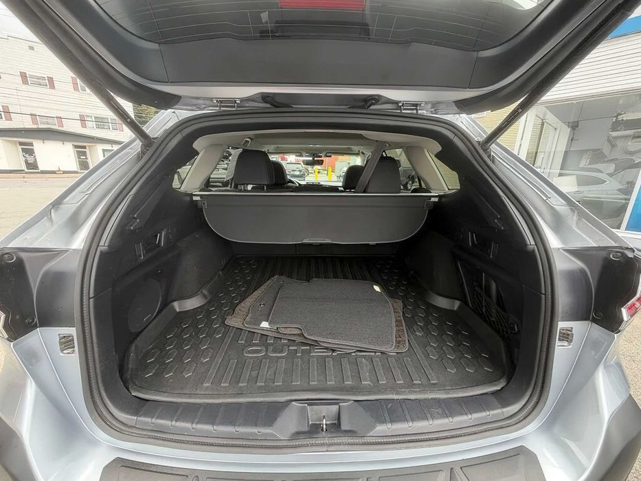 Subaru Outback      2024