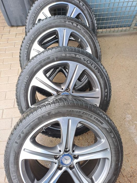 Opony wielosezonowe do Mercedesa