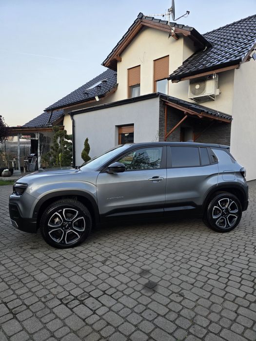 Sprzedam JEEP AVENGER Summit Hybrid 2025 rok