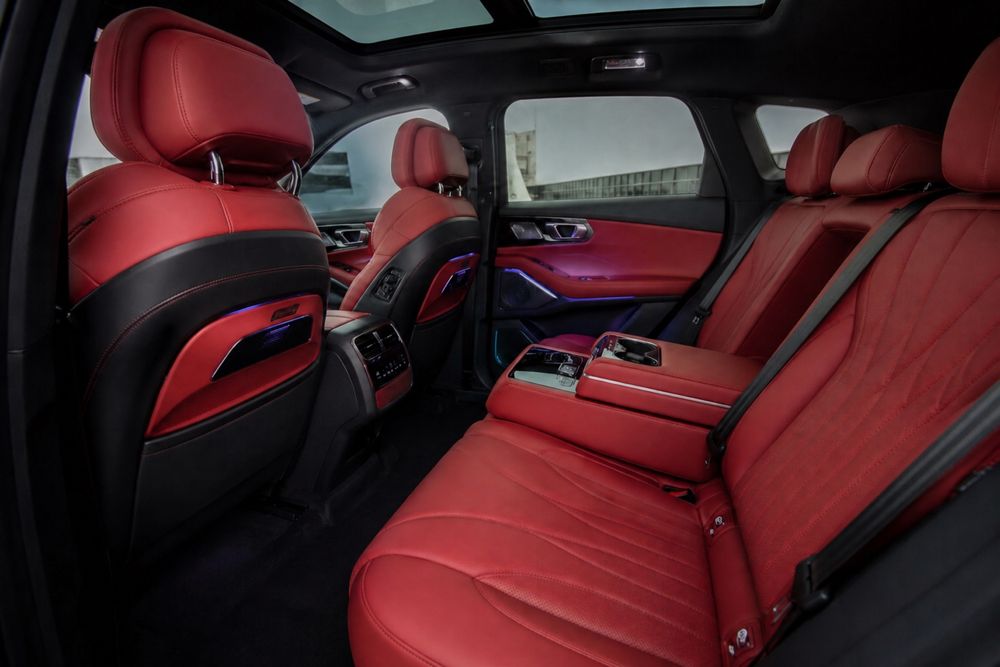 Auto do ślubu OMODA 9 samochod na Wesele