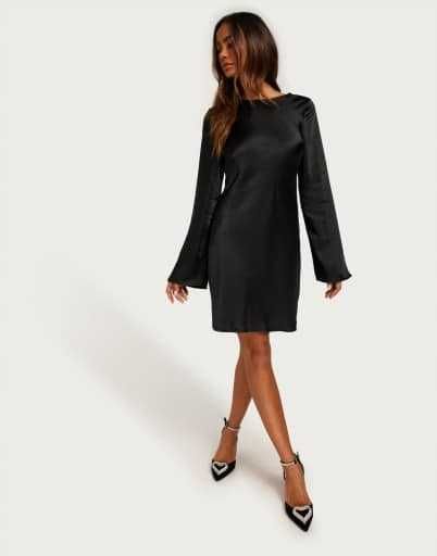 Gina Tricot sukienka roz 50