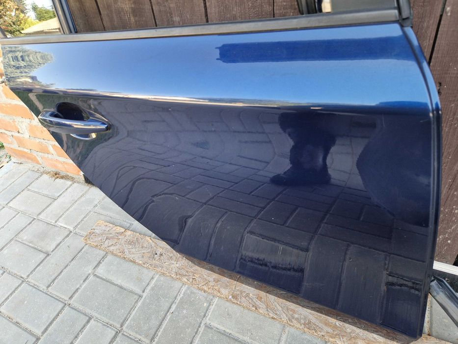 BMW 1 E87 Drzwi Prawe Tył TIEFSEEBLAU A76/5 Zdrowe ORG