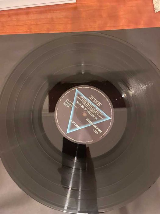 Pink Floyd — The Dark Side of the Moon Vinyl