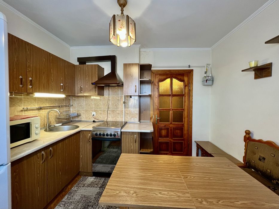 Гарна зручна квартира з ремонтом, вулиця Мазепи