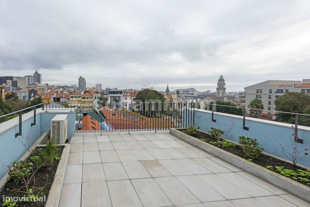 T2 Apartment for Sale in Cedofeita, Santo Ildefonso, Sé, Miragaia, São