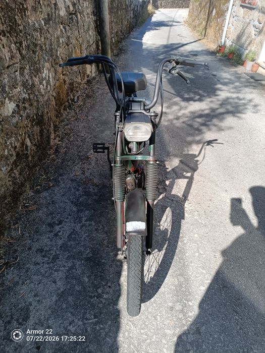 Mobilete Garelli eletrónica a trabalhar