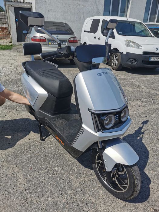 Электроскутер GTM Flex 1500W 72V 26Ah (83817)с гарантией без пробега