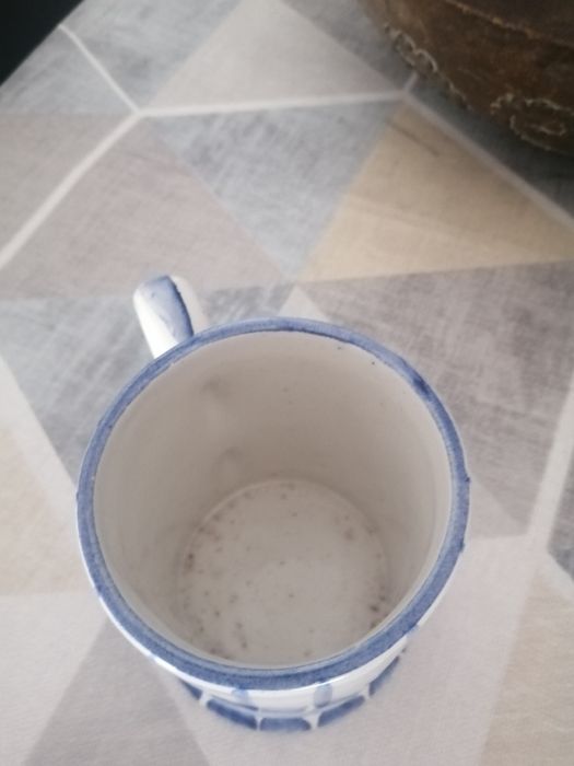 Caneca pintada à mão
