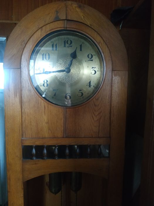 Продам напольные часы.