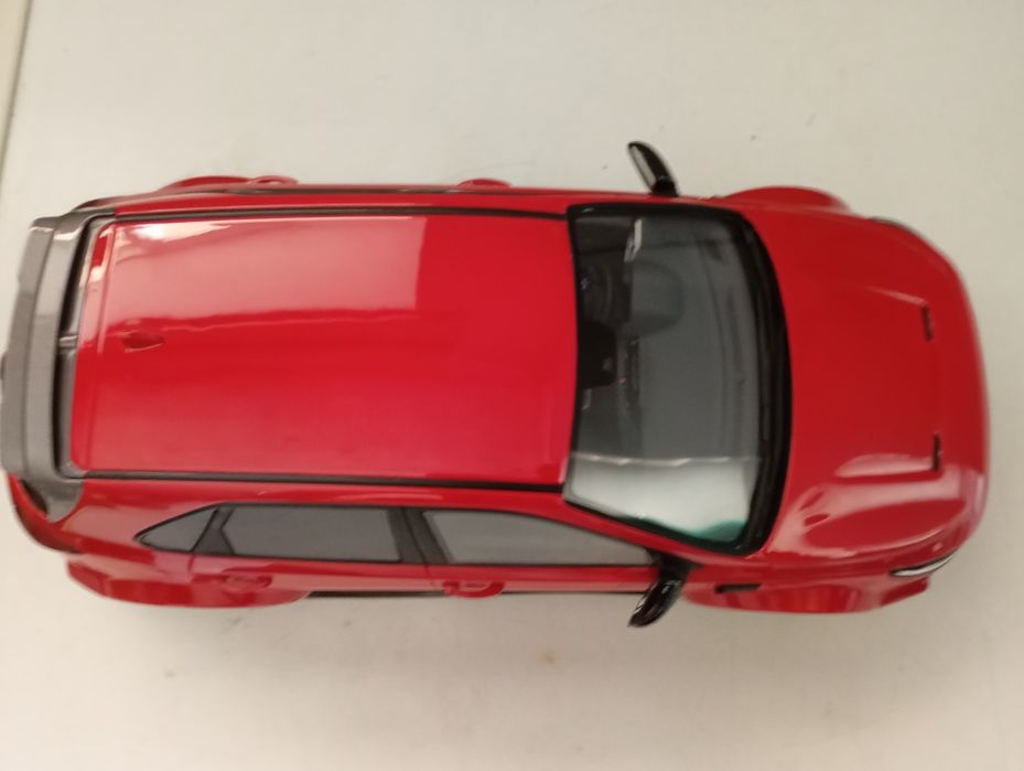 Miniaturas de carros 1.18