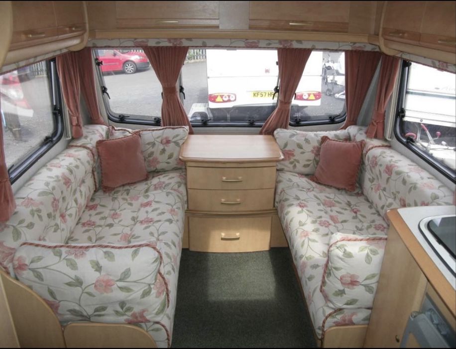 Caravana inglesa , CAMA FIXA, impecavel 2007