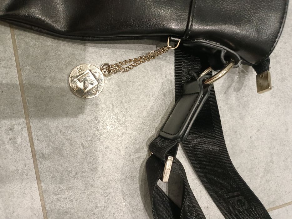 Torebka listonoszka Kazar