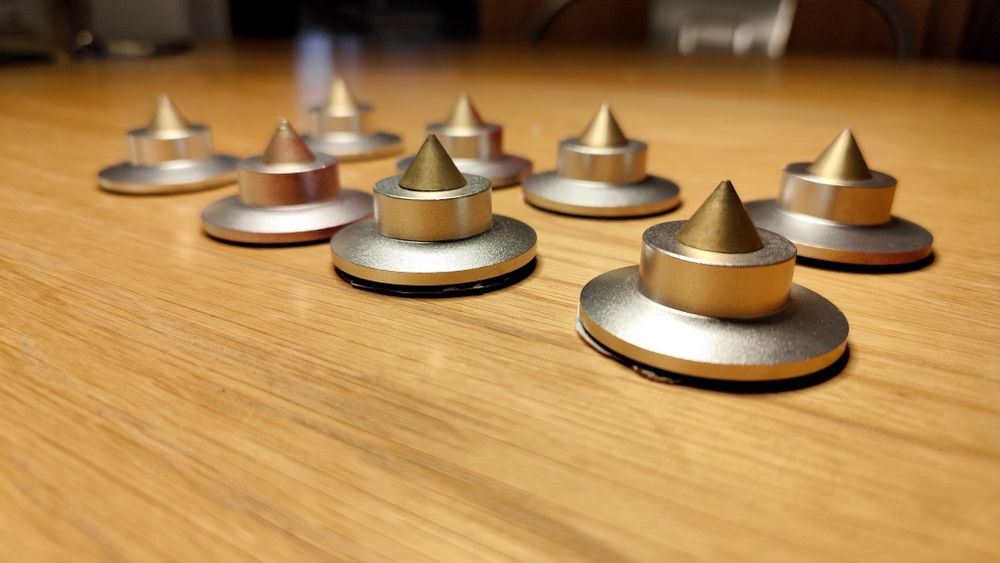 Spikes, Pés de Isolamento Antivibração para Equipamentos de Áudio