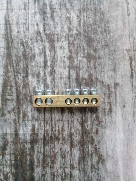 Шина нульова 1 шт на 6 отворів (нова)