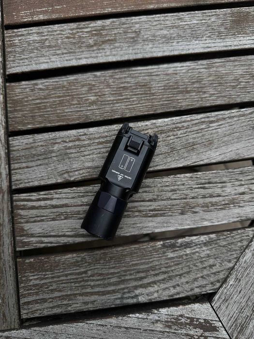 Surefire X300 Ultra latarka