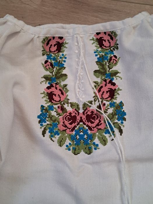 Вишиванки для дівчинки