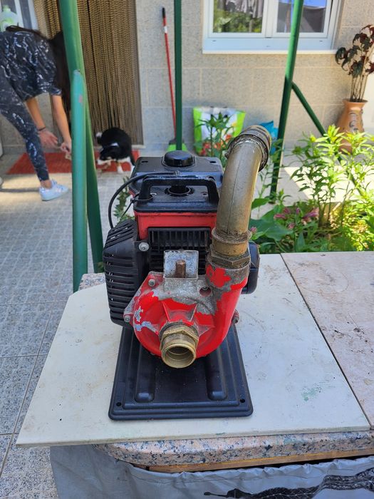 Motor tirar água gasolina