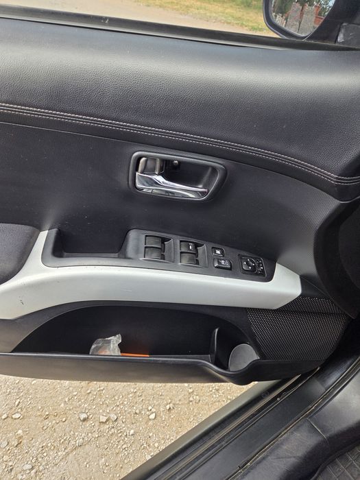 Продаж авто Пежо 4007