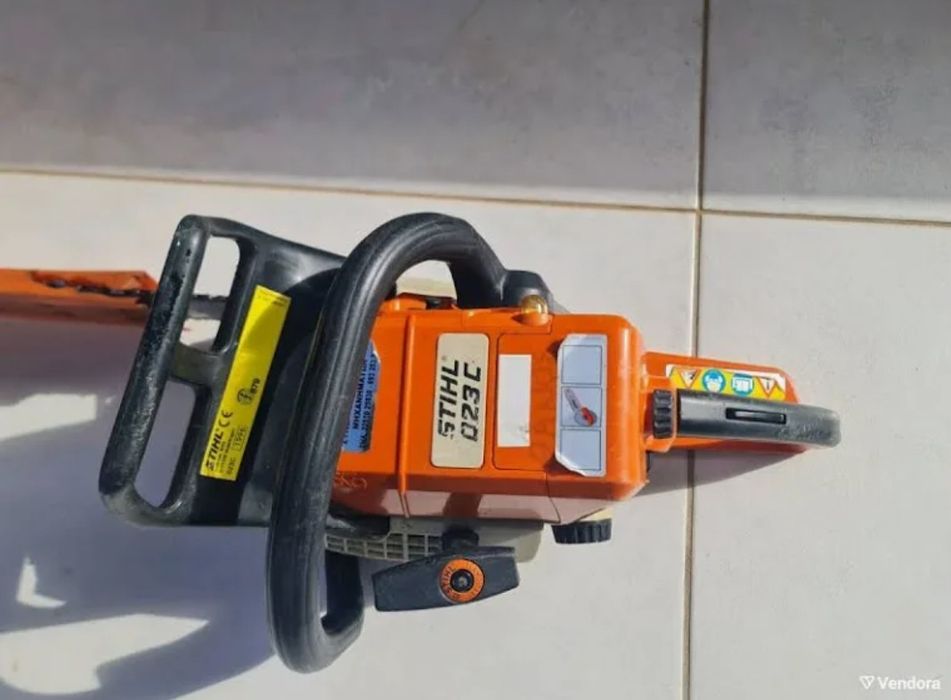 Vendo ou troco motosserra stihl 023