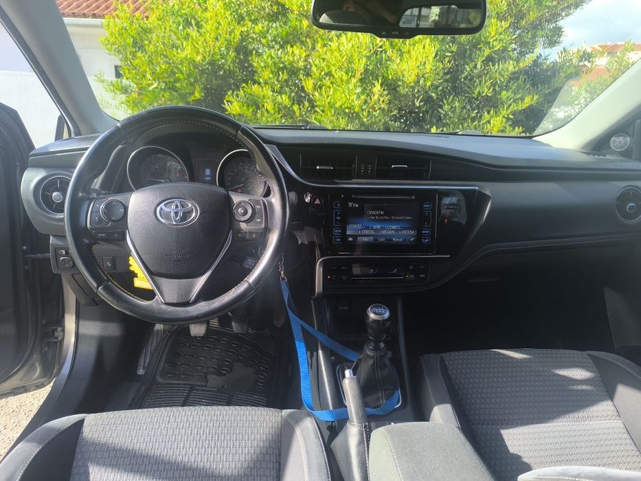 Toyota Auris Touring Sports — fotografia 6