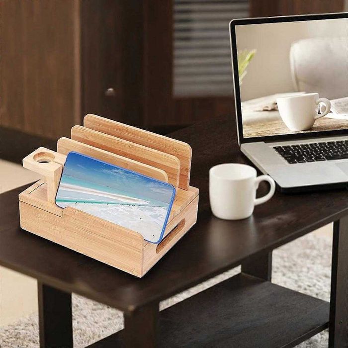 Estação de Carregamento USB de Bambu para Dispositivos