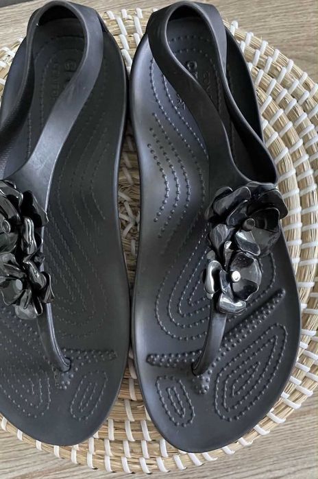 Crocs japonki serena embellish flip W8 38/39