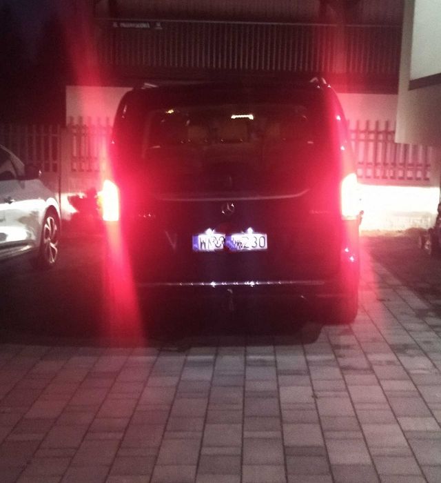 Mercedes V klasa lampa tylna prawa LED oryginał