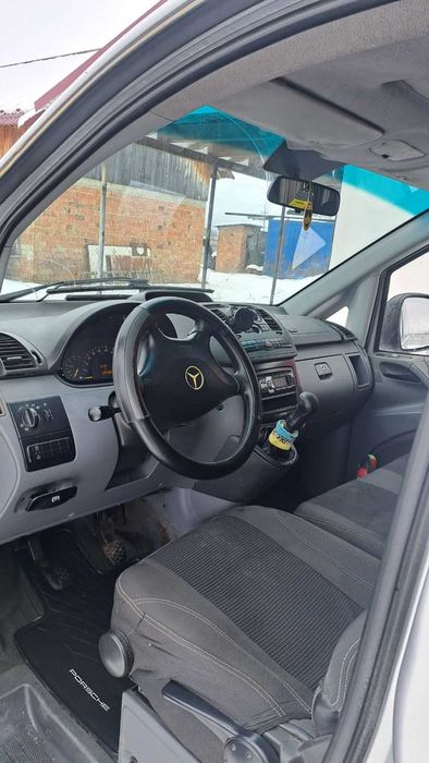 Mercedes Vito639  2004рік 2.2D