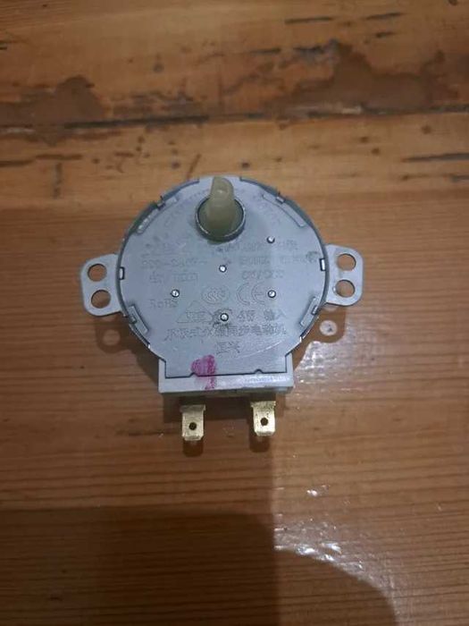 Motor de prato giratório 220-240V 50Hz 4W