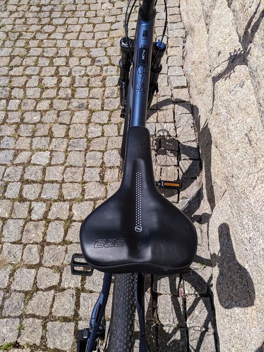 Bicicleta Stevens X-Cross 7X HT – Híbrida / Trekking – Excelente Estado