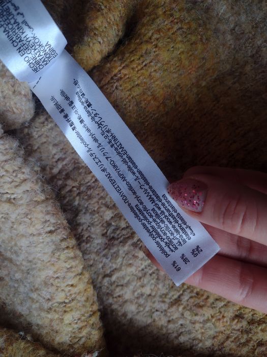 Damska sweterkowa kamizelka Zara
