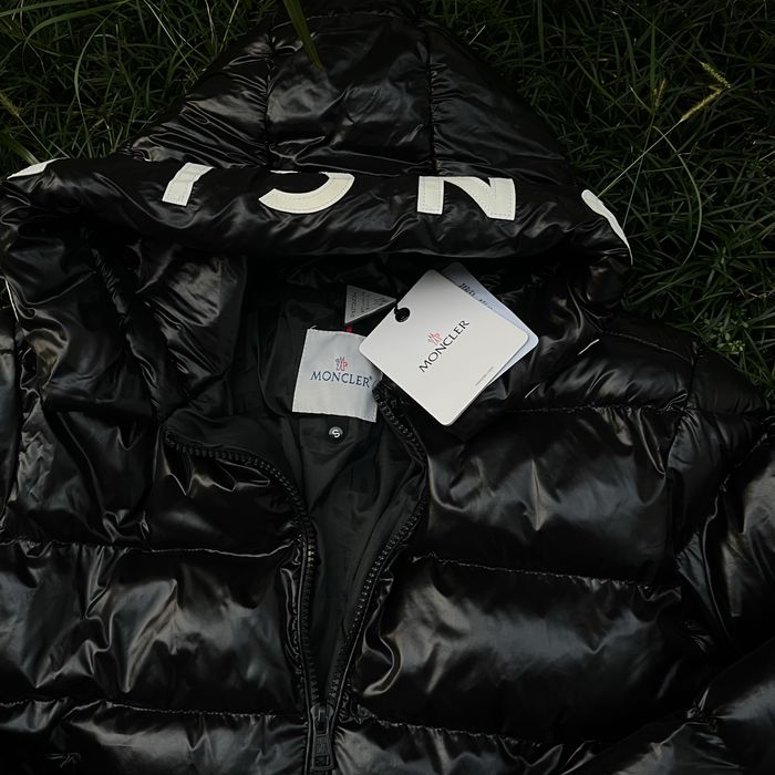 Moncler Puffer (black)