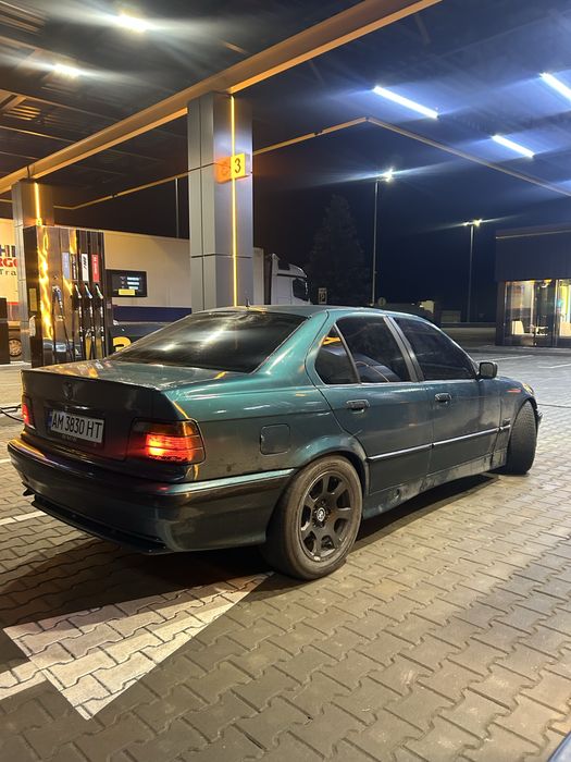 Продам бмв е36 2.0 Газ бензин