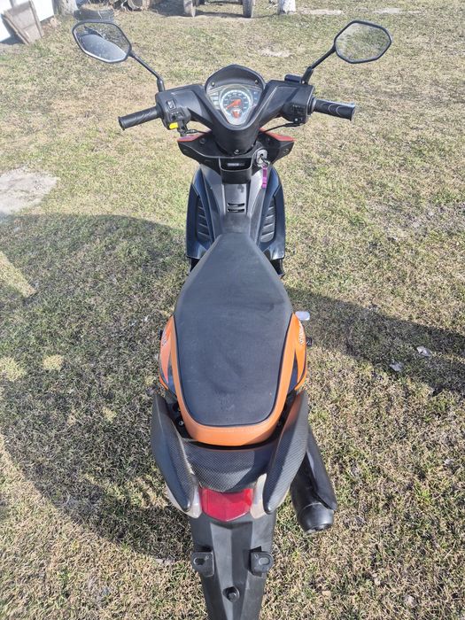 Скутер Мопед 125 кубів спарк(альфа).