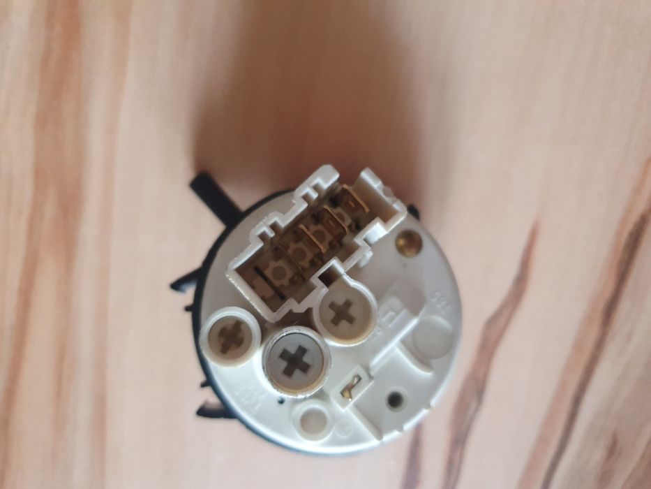 Cześci do pralki Candy gsf4137twc3