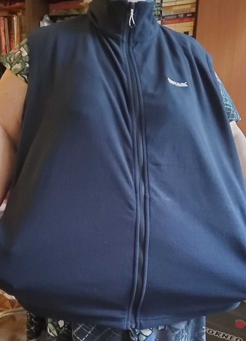 Жилетка флисовая Regatta жилет флис на молнии размер 58-62 новая